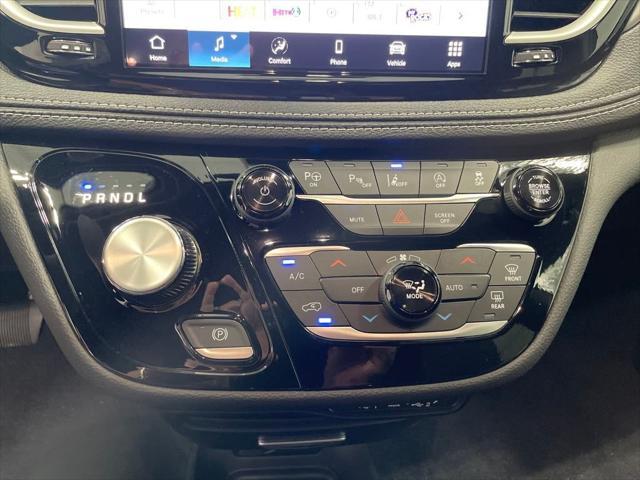 new 2025 Chrysler Pacifica car, priced at $38,500