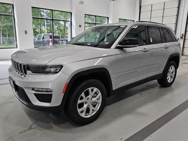 new 2024 Jeep Grand Cherokee car, priced at $50,985