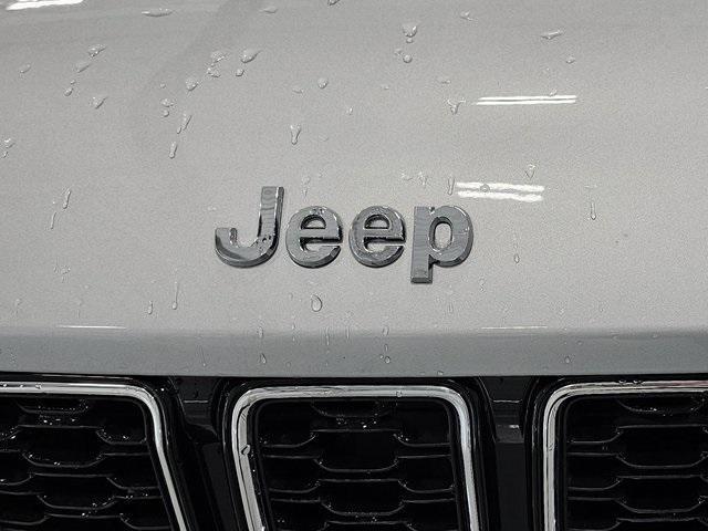 new 2024 Jeep Grand Cherokee car, priced at $50,985