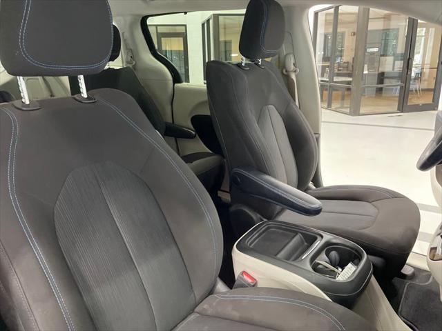 used 2021 Chrysler Pacifica Hybrid car, priced at $21,500