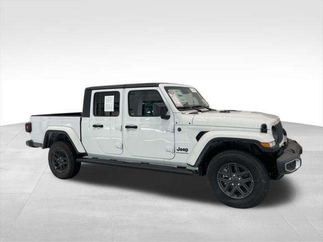 used 2024 Jeep Gladiator car, priced at $39,850