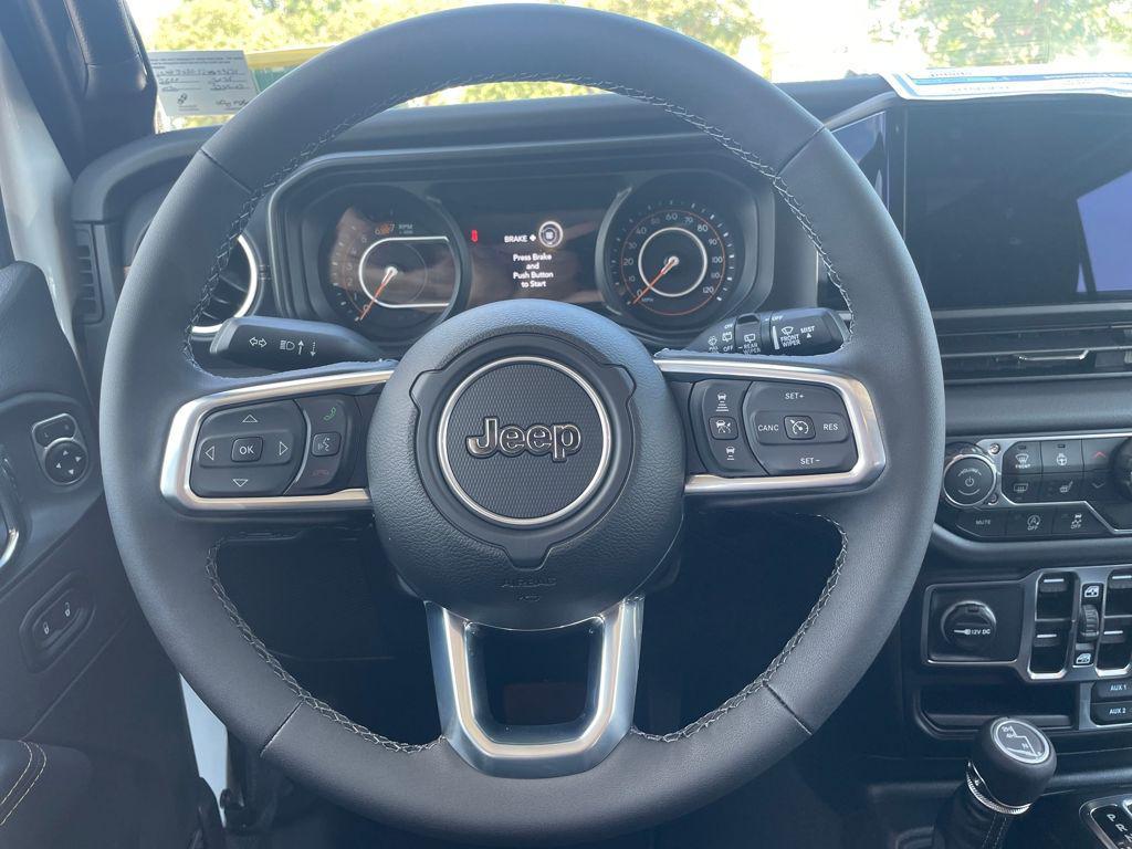new 2025 Jeep Wrangler car, priced at $48,300