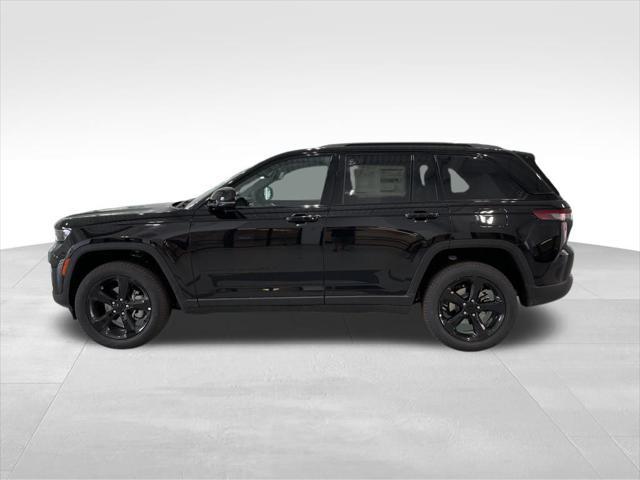 new 2025 Jeep Grand Cherokee car, priced at $40,500