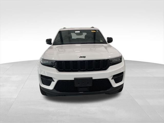 used 2023 Jeep Grand Cherokee car, priced at $33,600