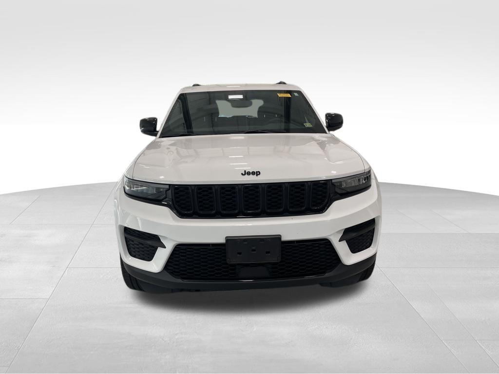 used 2023 Jeep Grand Cherokee car, priced at $29,500