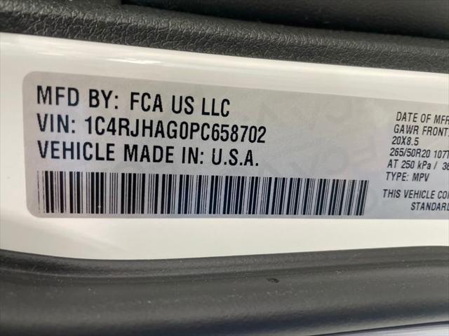 used 2023 Jeep Grand Cherokee car, priced at $33,600