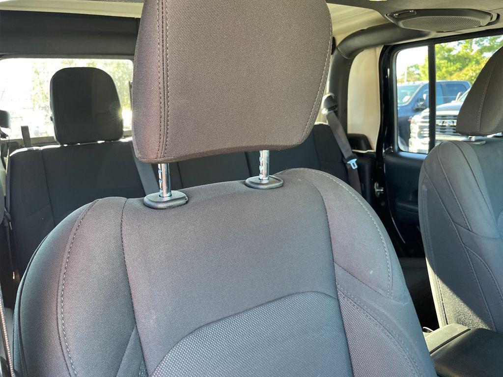 used 2023 Jeep Gladiator car, priced at $35,444