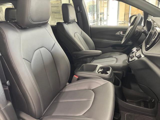 new 2025 Chrysler Pacifica car, priced at $39,800