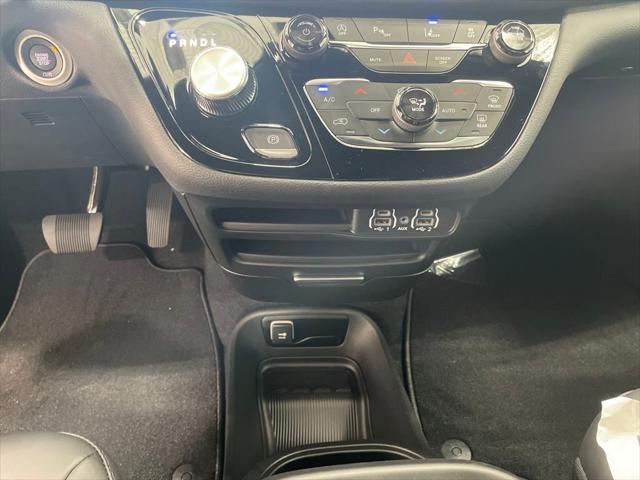 new 2025 Chrysler Pacifica car, priced at $39,800