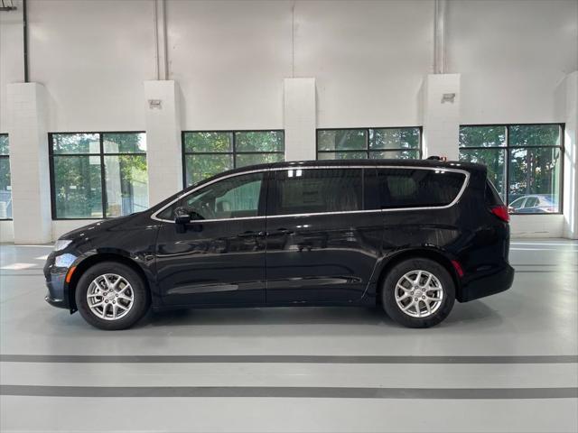 new 2025 Chrysler Pacifica car, priced at $39,800