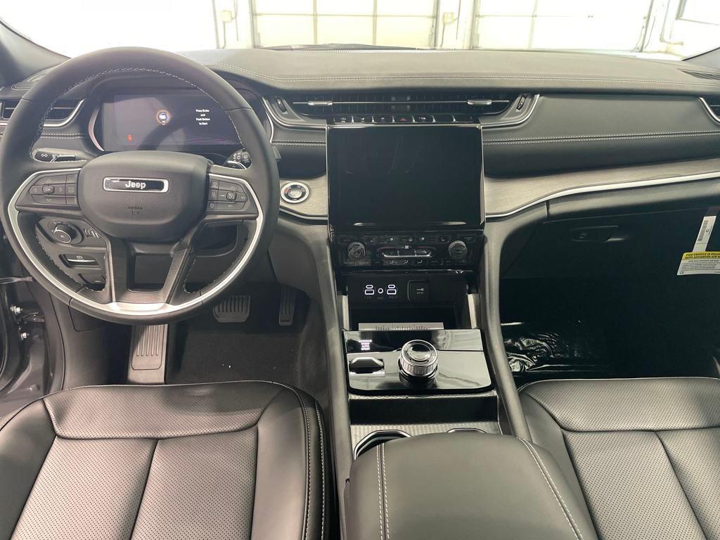 new 2025 Jeep Grand Cherokee L car, priced at $45,800