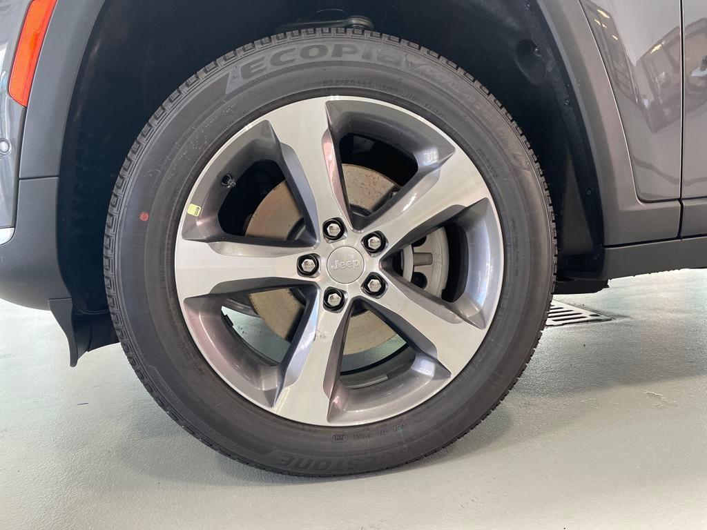 new 2025 Jeep Grand Cherokee L car, priced at $45,800