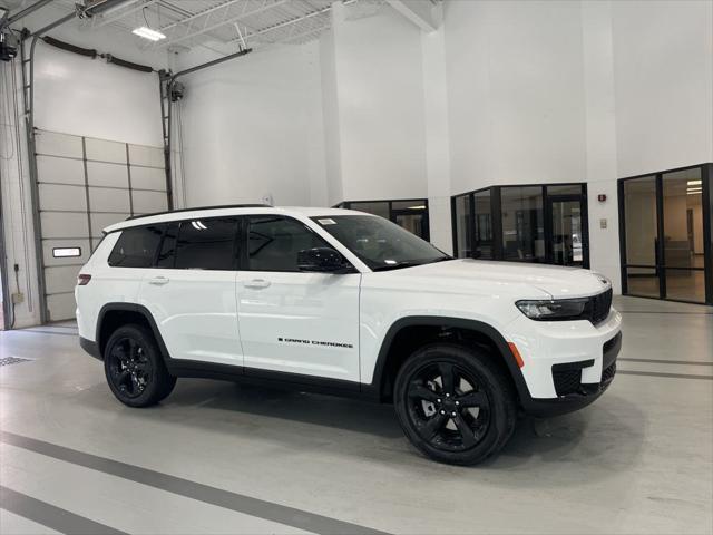 new 2025 Jeep Grand Cherokee L car, priced at $39,197