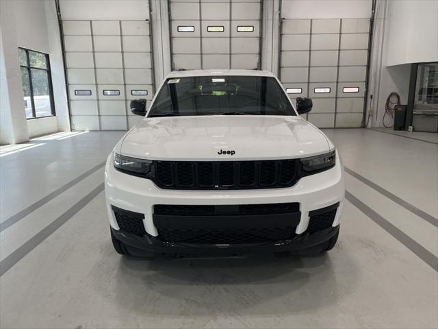 new 2025 Jeep Grand Cherokee L car, priced at $39,197