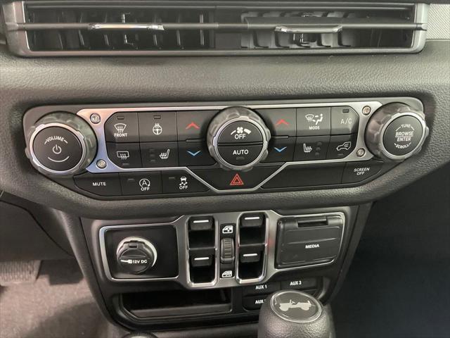 new 2025 Jeep Wrangler car, priced at $43,500