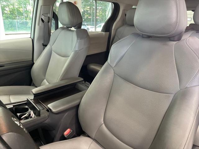 used 2023 Toyota Sienna car, priced at $39,620