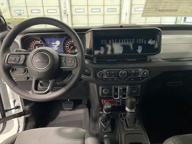 new 2025 Jeep Gladiator car, priced at $39,800