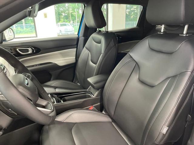 new 2025 Jeep Compass car, priced at $26,500