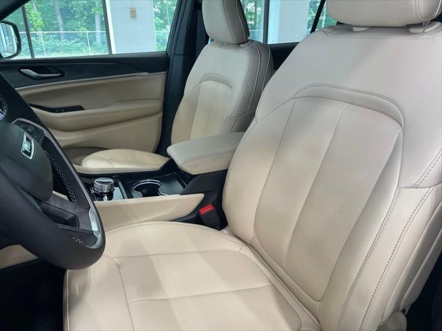 new 2025 Jeep Grand Cherokee L car, priced at $41,500
