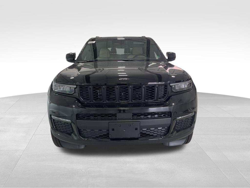 new 2025 Jeep Grand Cherokee L car, priced at $45,323