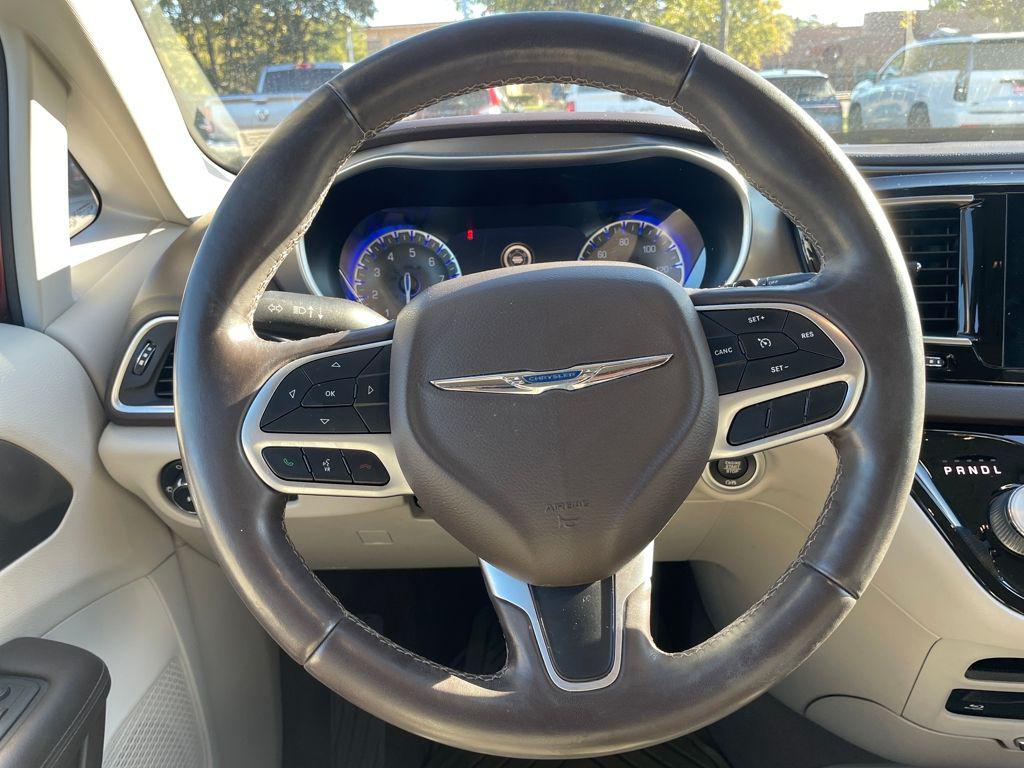 used 2018 Chrysler Pacifica car, priced at $15,872