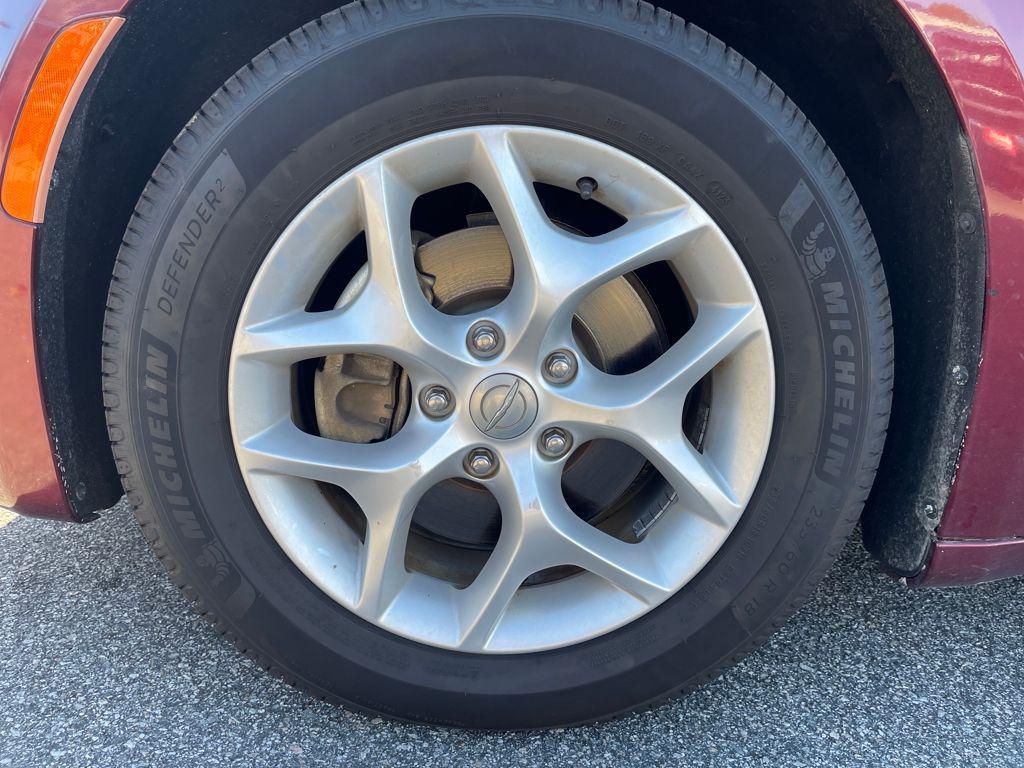 used 2018 Chrysler Pacifica car, priced at $15,872