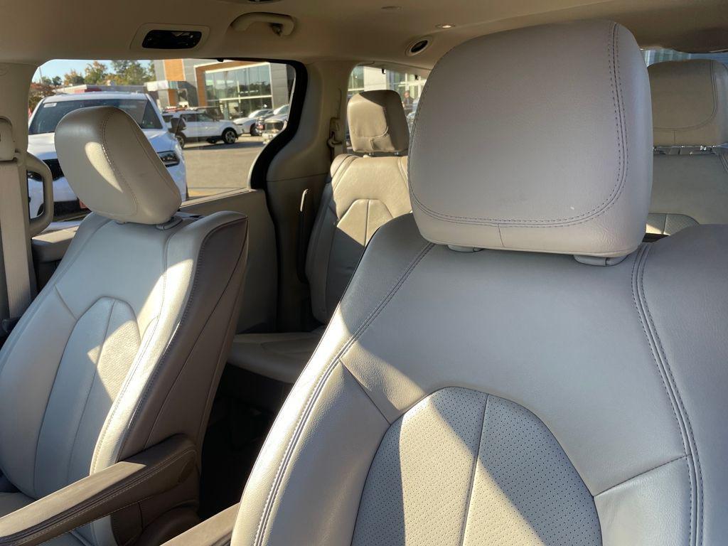 used 2018 Chrysler Pacifica car, priced at $15,872