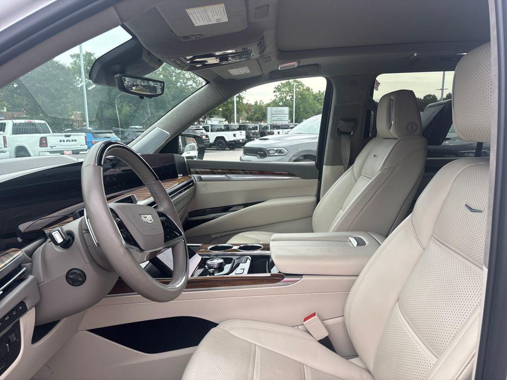 used 2025 Cadillac Escalade car, priced at $115,999