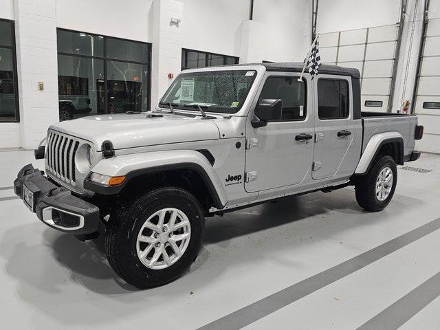 new 2023 Jeep Gladiator car, priced at $39,098