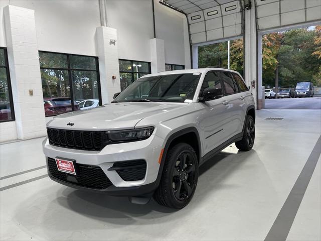 new 2025 Jeep Grand Cherokee car, priced at $49,170