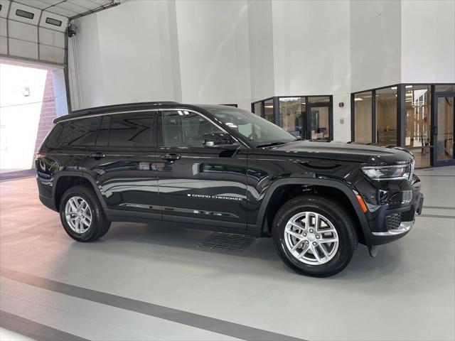 new 2024 Jeep Grand Cherokee L car, priced at $33,500