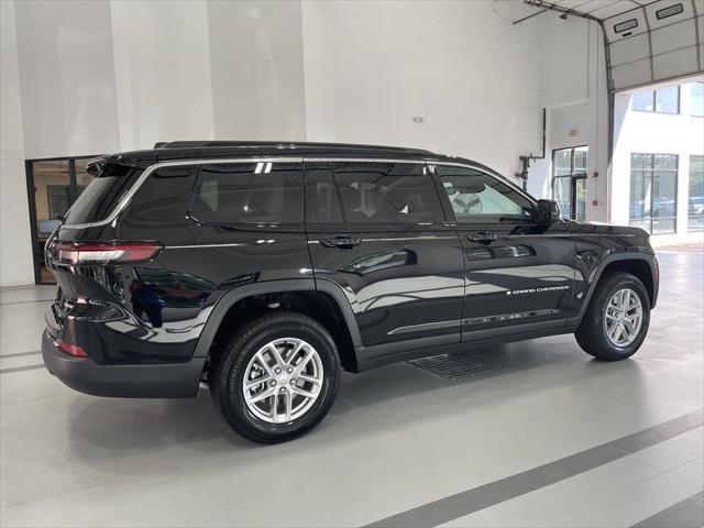 new 2024 Jeep Grand Cherokee L car, priced at $33,500