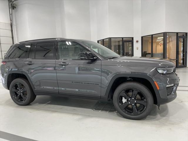 new 2024 Jeep Grand Cherokee car, priced at $42,985