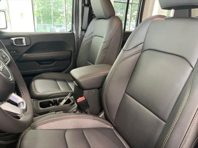 new 2025 Jeep Wrangler car, priced at $46,500