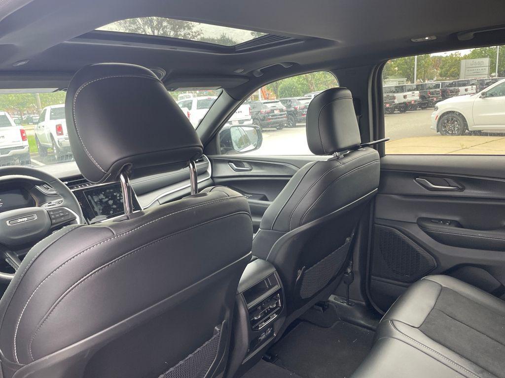 used 2025 Jeep Grand Cherokee car, priced at $39,800