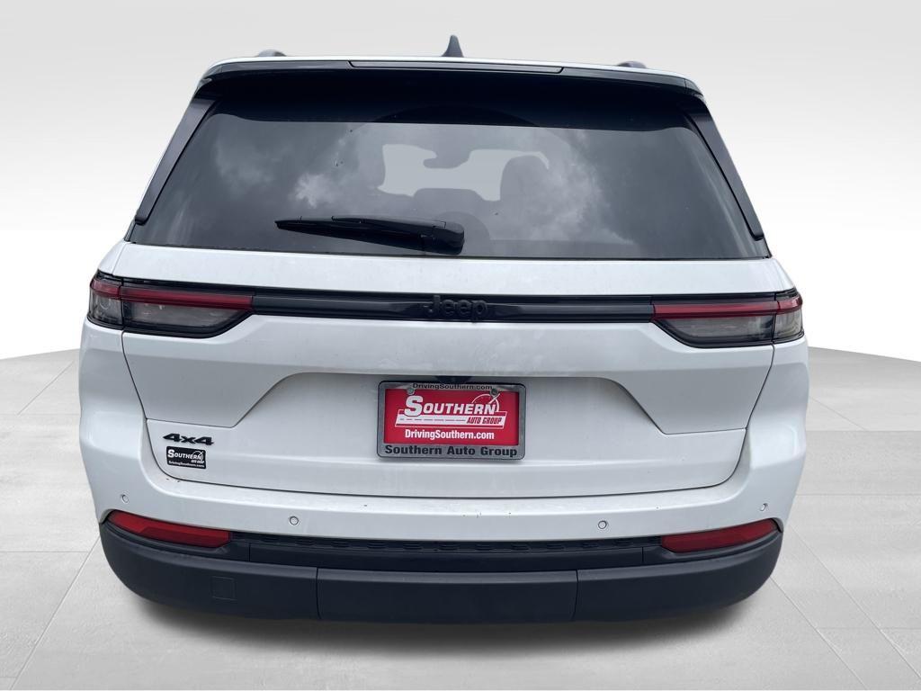 used 2025 Jeep Grand Cherokee car, priced at $39,800