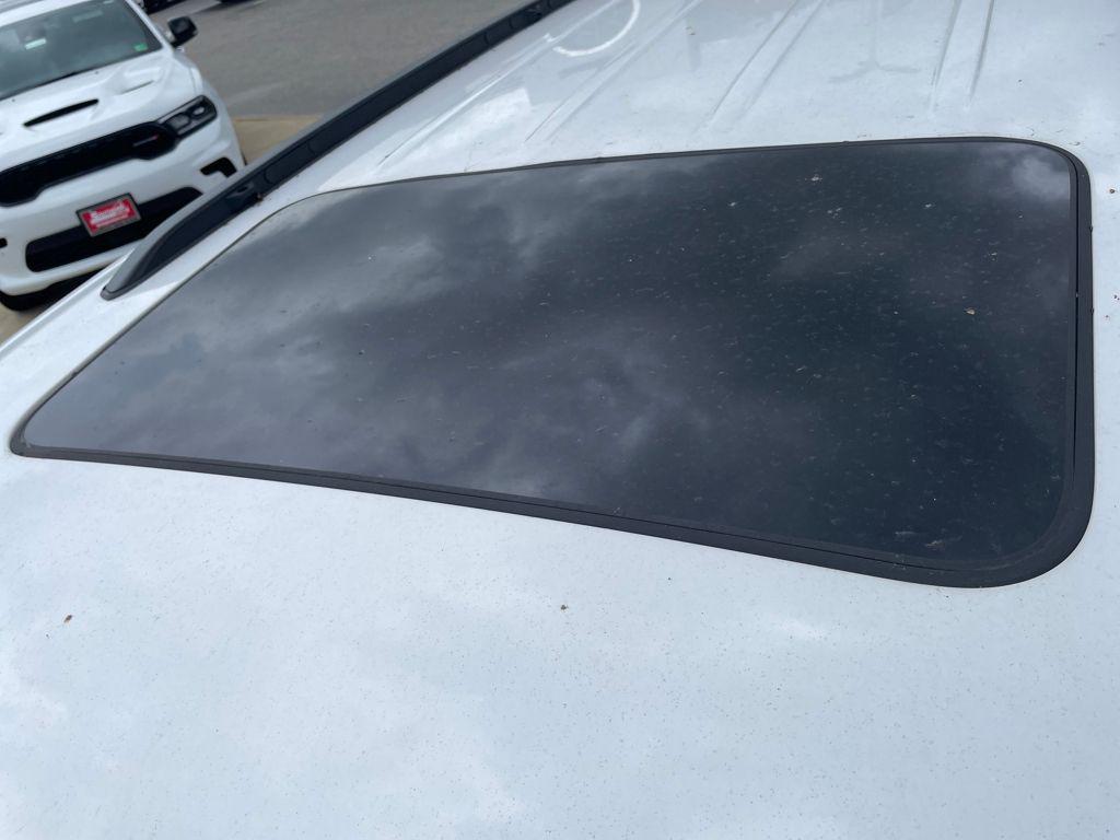 used 2025 Jeep Grand Cherokee car, priced at $39,800