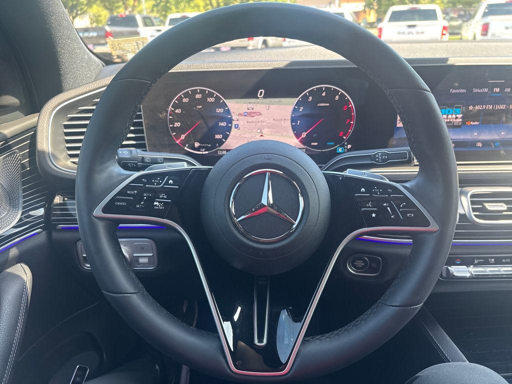 used 2025 Mercedes-Benz GLE 450 car, priced at $72,500