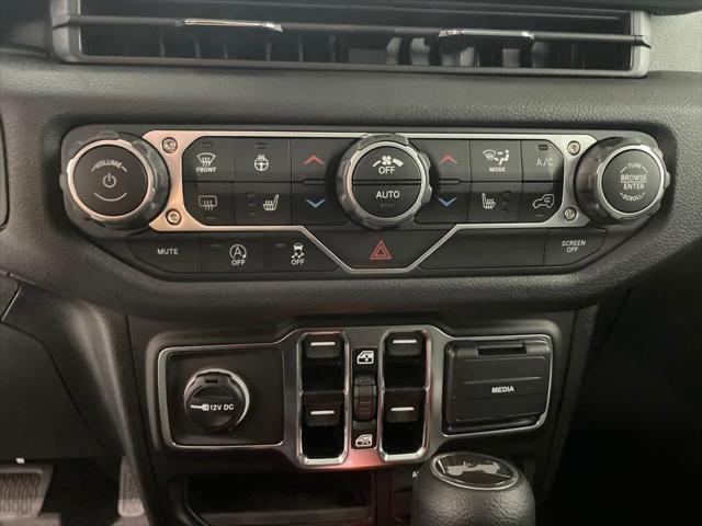 new 2025 Jeep Wrangler car, priced at $43,500