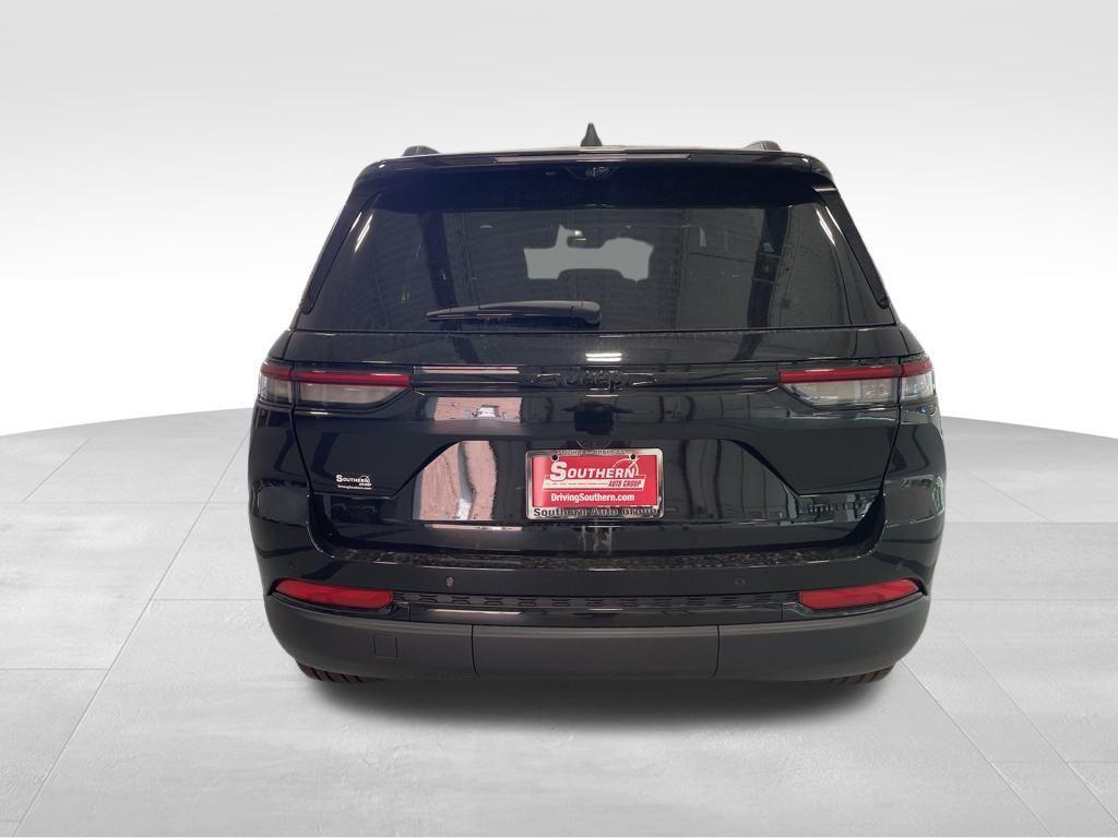 new 2025 Jeep Grand Cherokee car, priced at $44,106