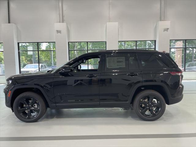 new 2025 Jeep Grand Cherokee car, priced at $54,041