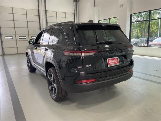 new 2025 Jeep Grand Cherokee car, priced at $54,041
