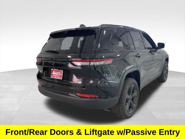 new 2025 Jeep Grand Cherokee car, priced at $42,500
