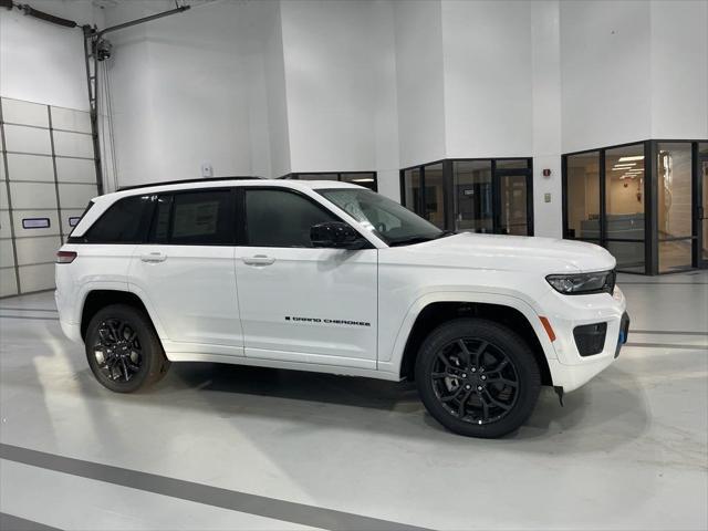 new 2024 Jeep Grand Cherokee 4xe car, priced at $45,000