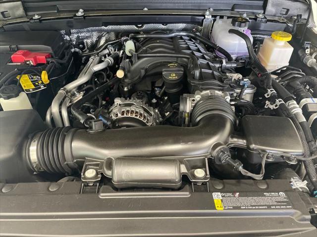 new 2025 Jeep Gladiator car, priced at $38,900