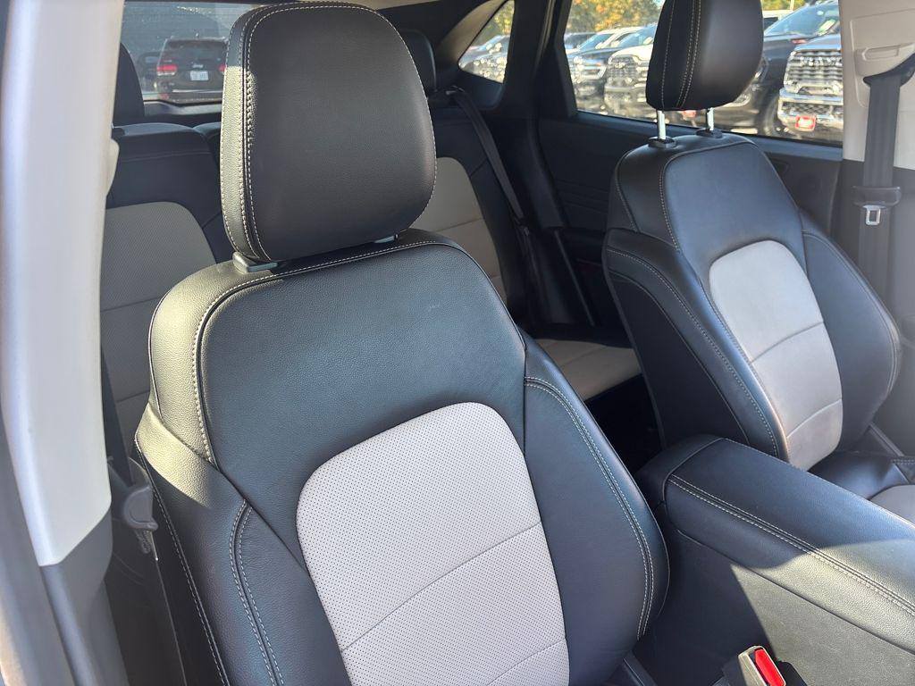 used 2022 Ford Escape car, priced at $25,086