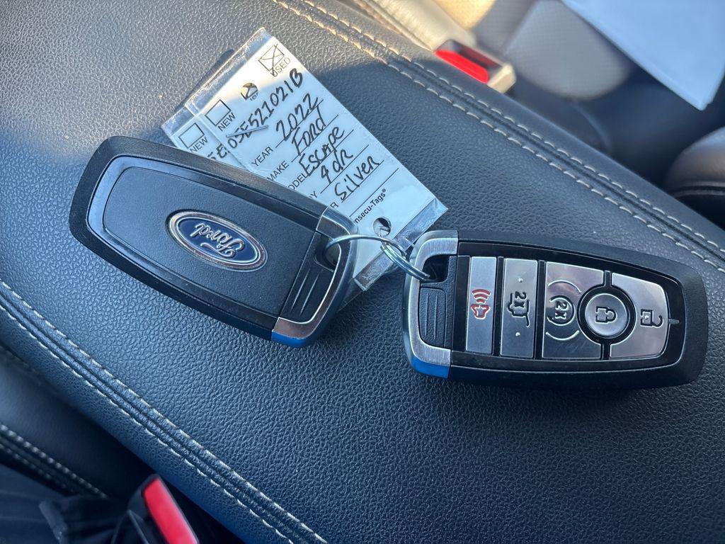 used 2022 Ford Escape car, priced at $25,086