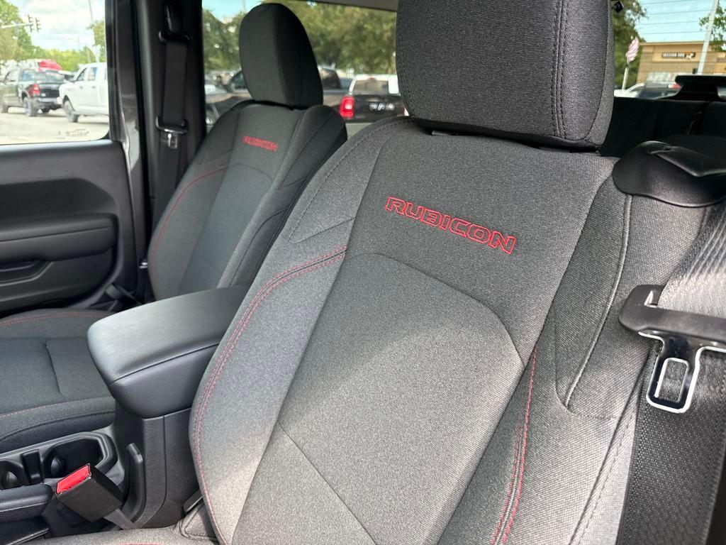 new 2025 Jeep Wrangler car, priced at $44,800