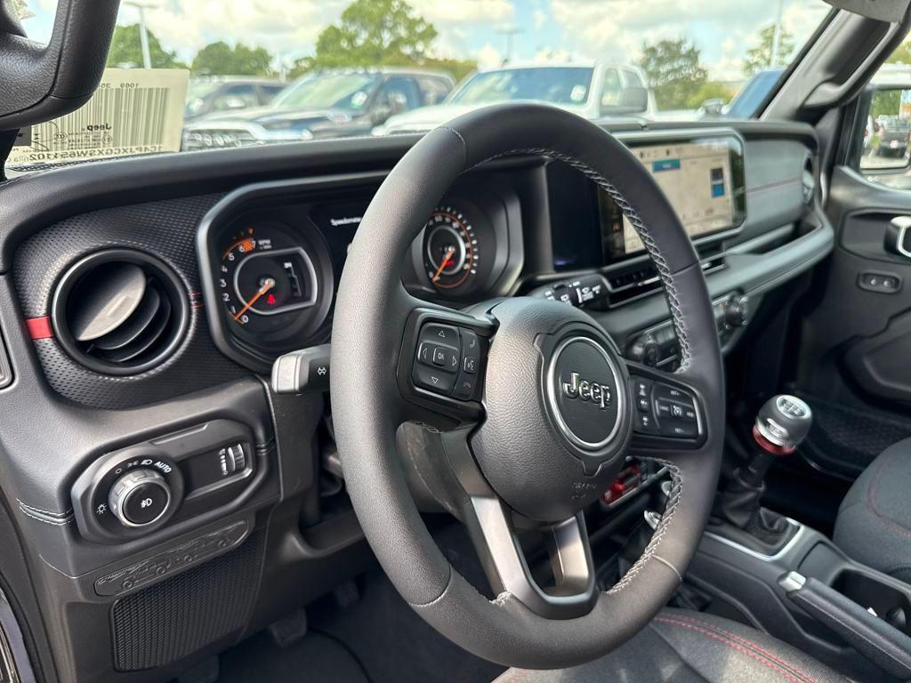 new 2025 Jeep Wrangler car, priced at $44,800