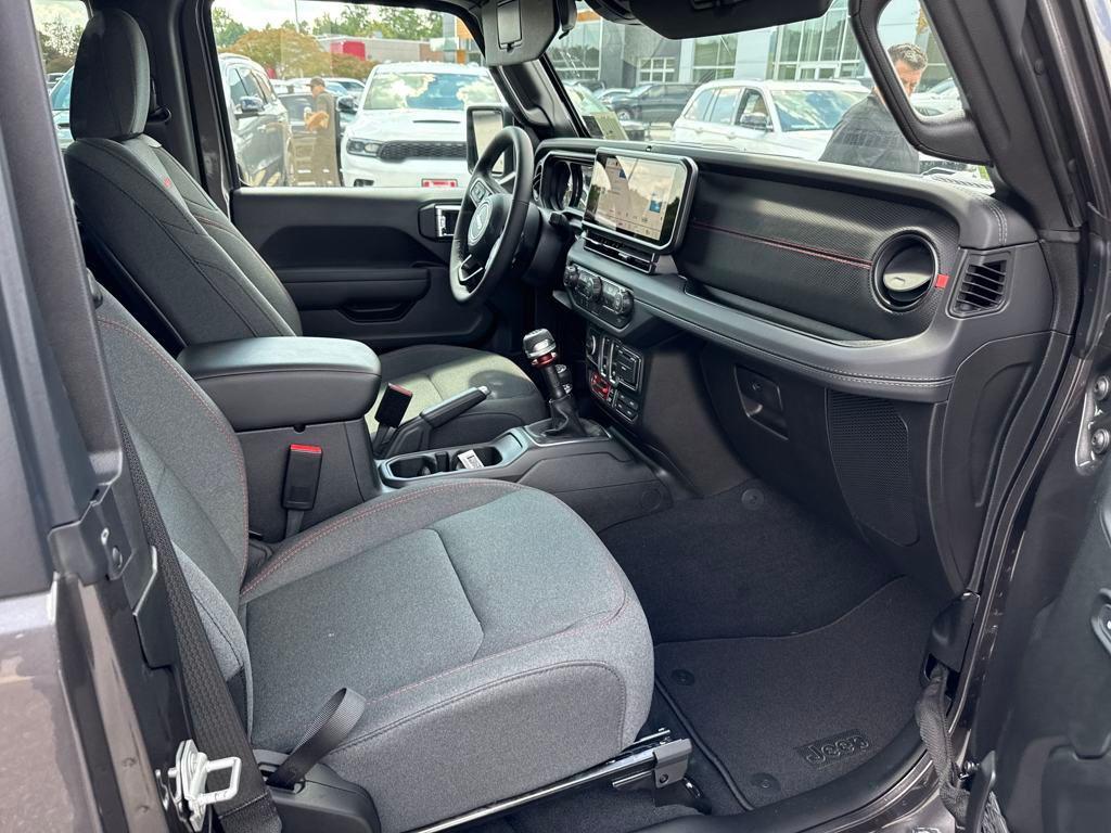 new 2025 Jeep Wrangler car, priced at $44,800